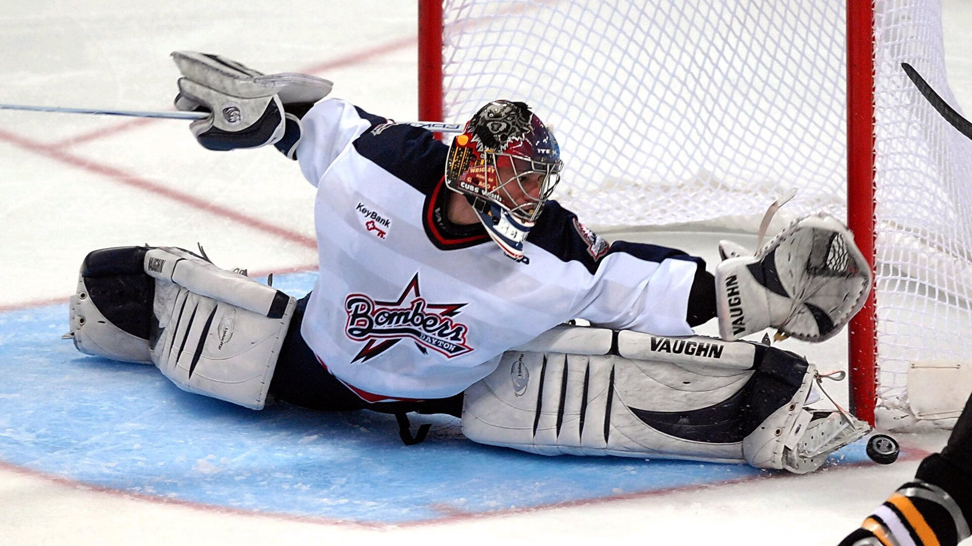 星空体育官网入口-“高新体育中心：网球选手挑战赛场，激战正酣”